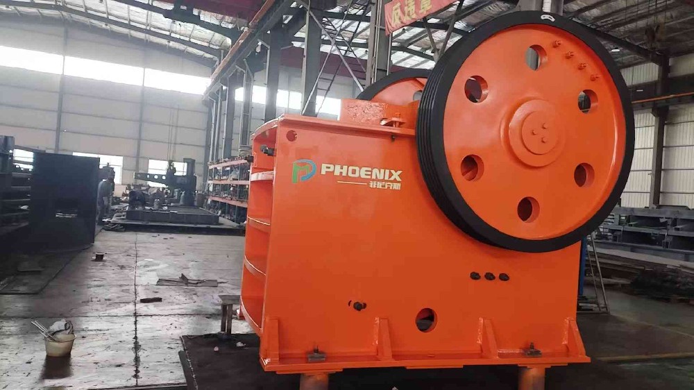 PE600×900顎式破碎機(jī)